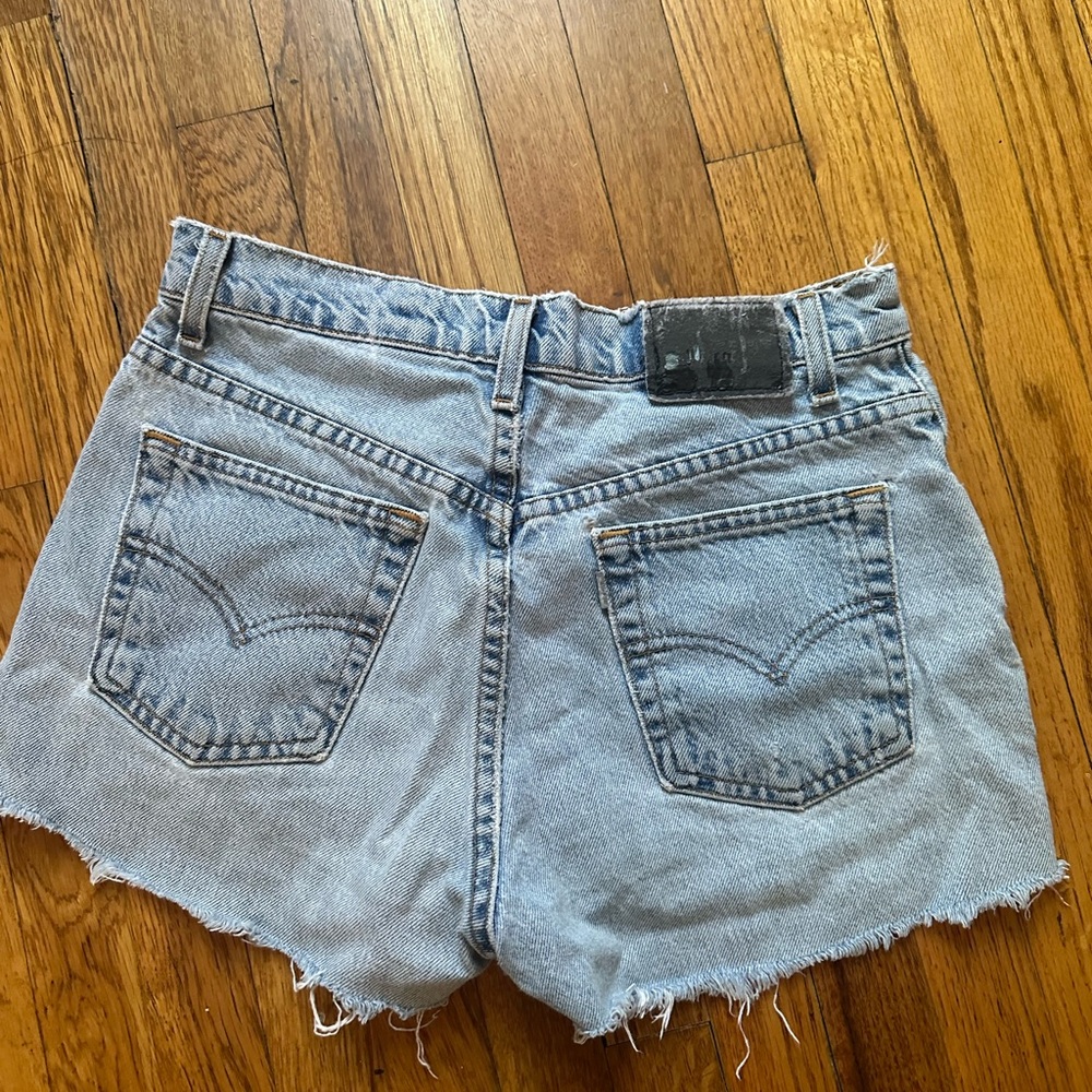 Vintage Levi’s, loose silver tab. No tag, fit like a 4.
